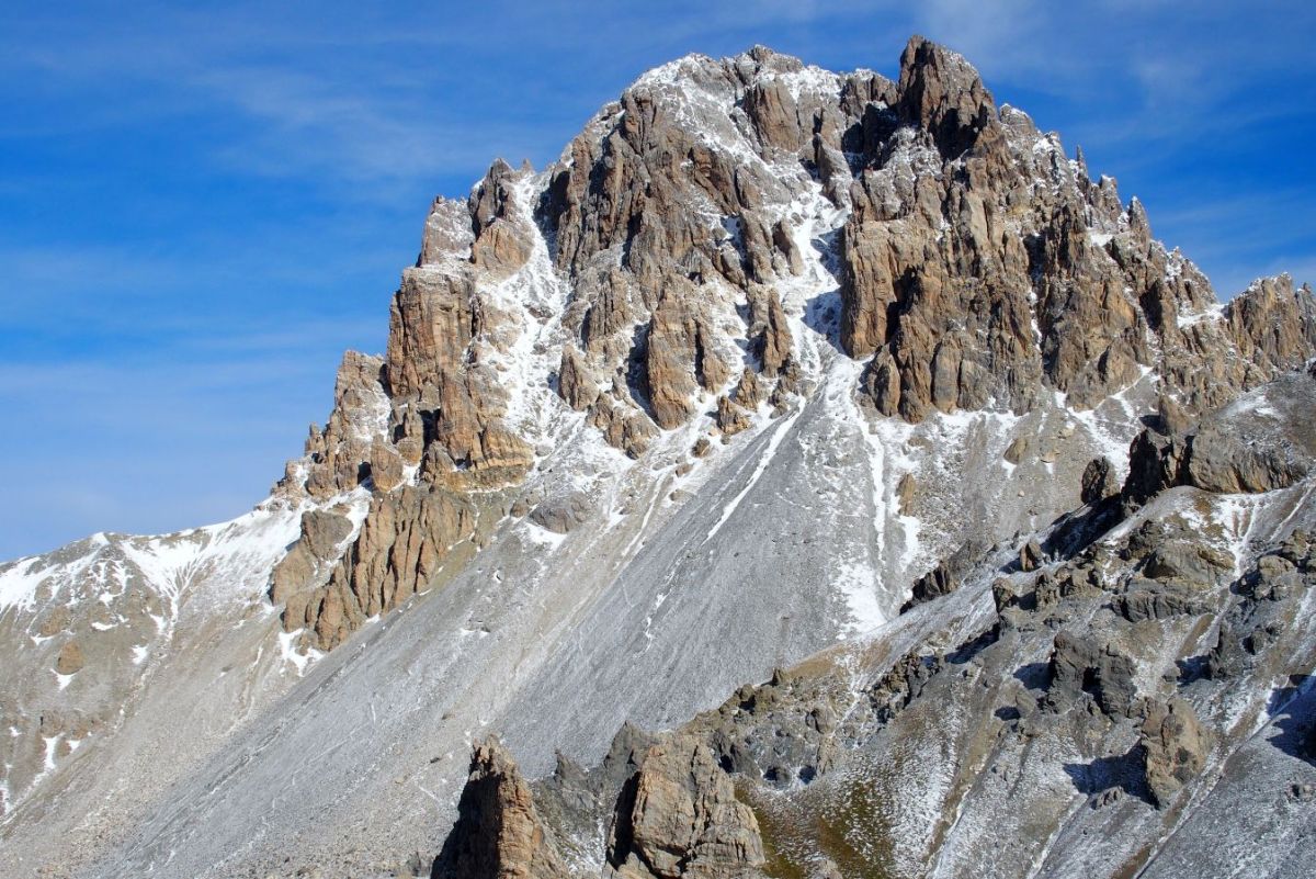 La Tête de Moïse vue du fond du vallon de l'Orrenaye (en octobre)