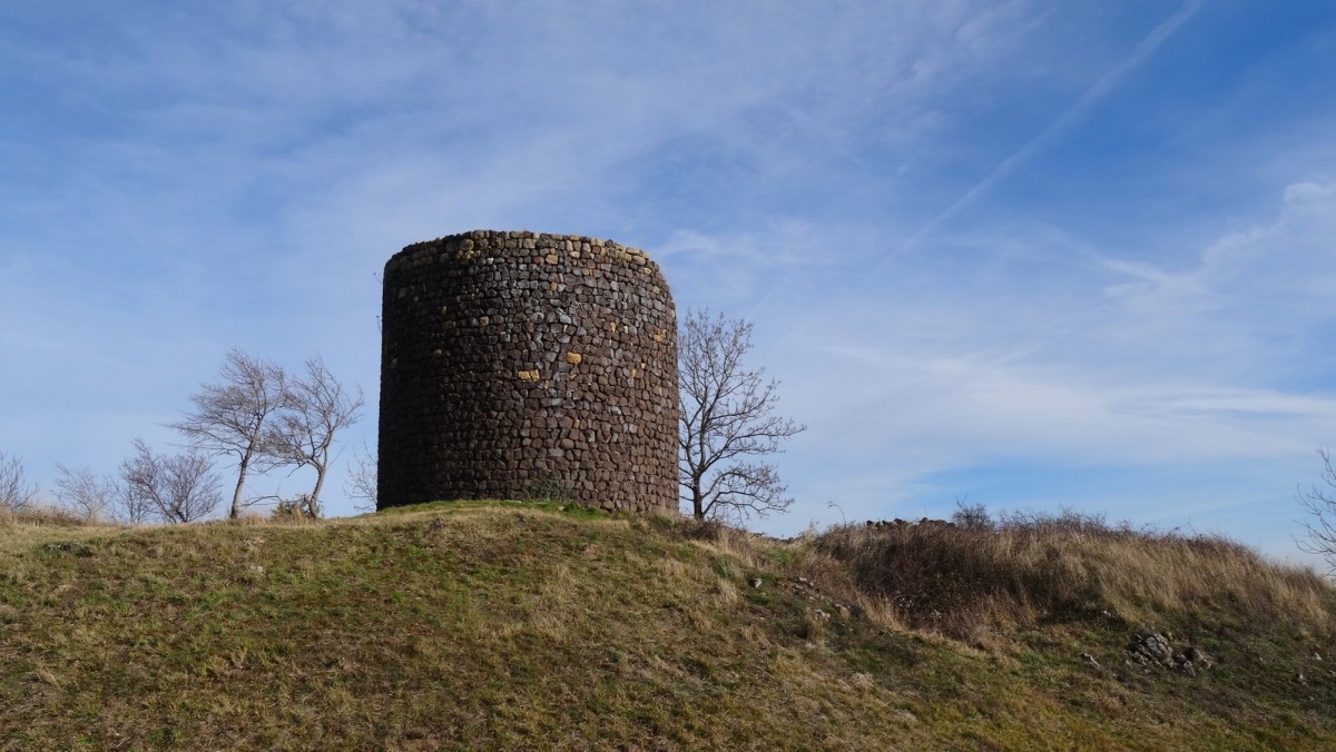 La tour de Montsupt.
