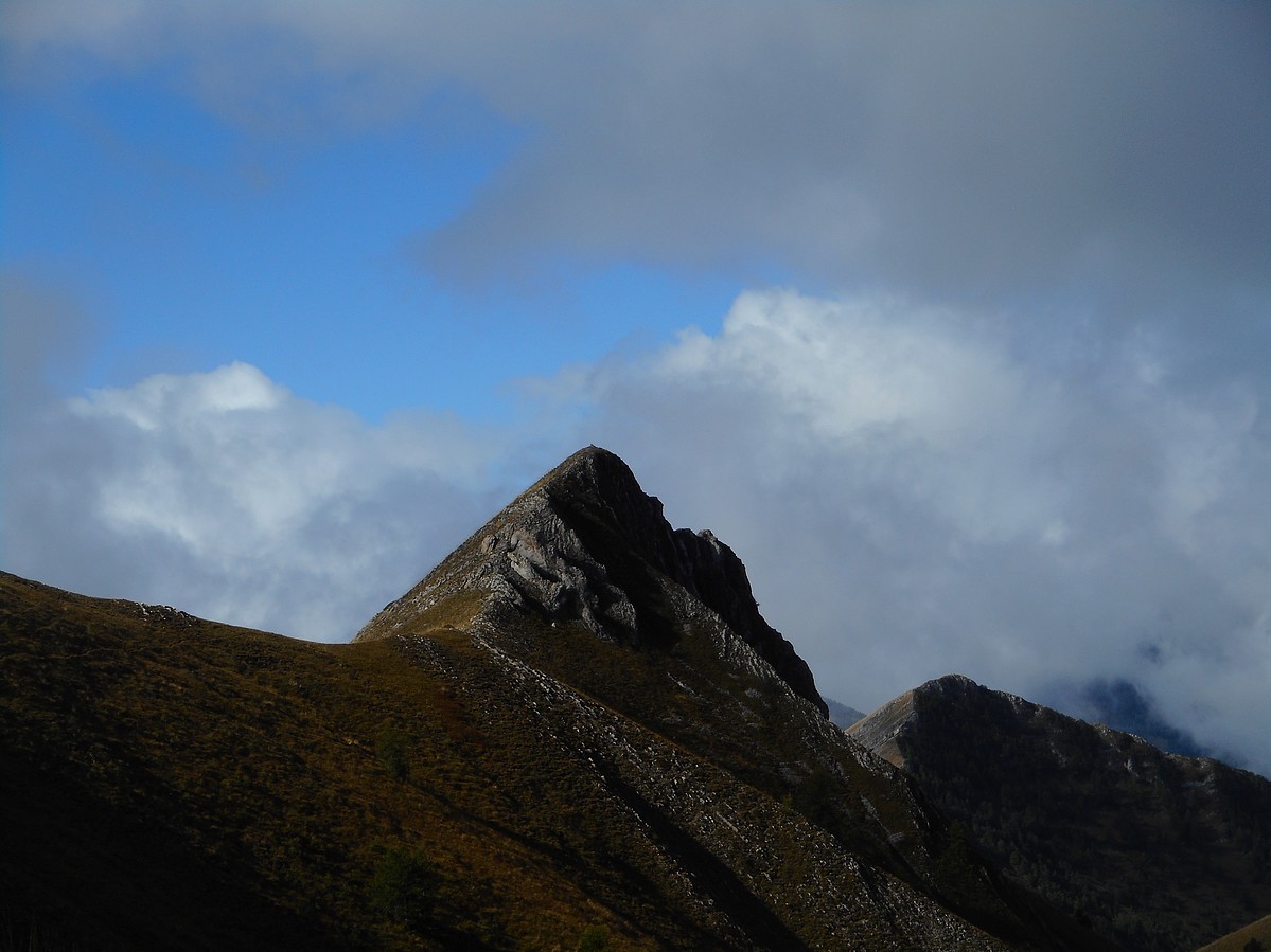 Le sommet de la Montagne de Chaudun aussi appelé : "Pic de Chaudun".