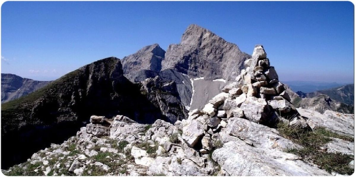 Le Haut Bouffet et les Garnesier vus du sommet de Serre Long.