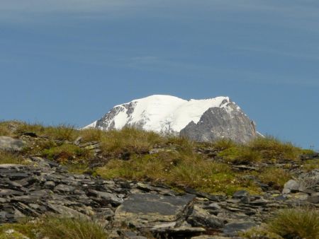 Saisissante arrivée au col des Rousses...