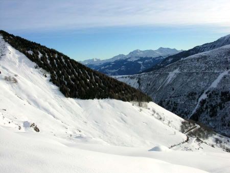 Le ciel bleu commence à se voiler