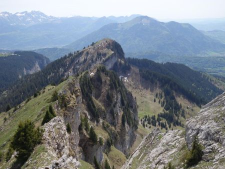 Regard arrière sur la crête...