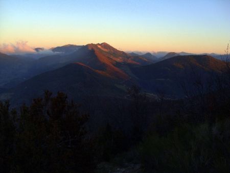 Lever de soleil sur la Montagne de Couspeau (1544 m)