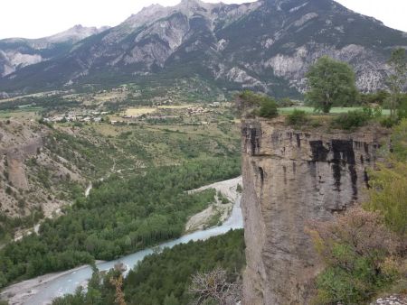 À-pic vertigineux...