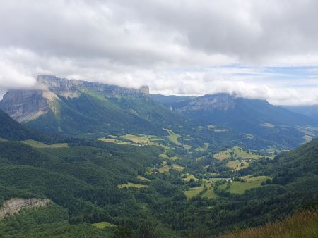 Ligne de crête avec vue sur le Mont Granier