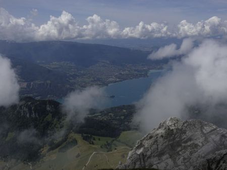 La vue, qui vient parfois, et qui redisparaît aussitôt...