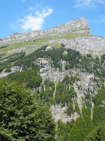 Première vue sur la pointe de Sans Bet.