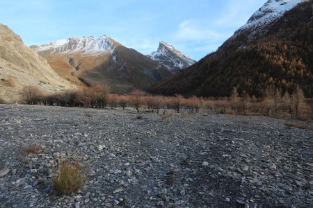 Retour au Plan de Parouart avec le Pic du Pelvat.