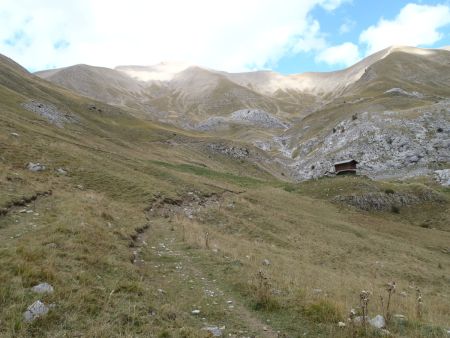 Cabane sur le parcours de descente