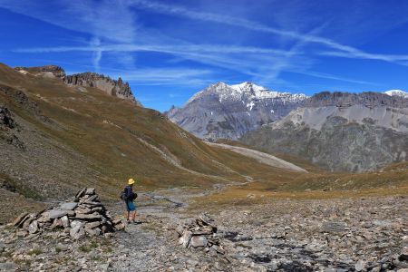 Descente du vallon face à la Grande Casse