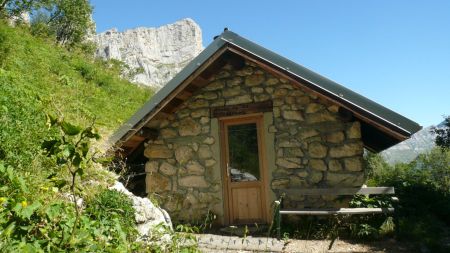 L’abri de la Peyrouse côté sud.