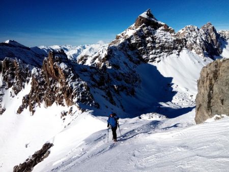 Au niveau de l’arête...