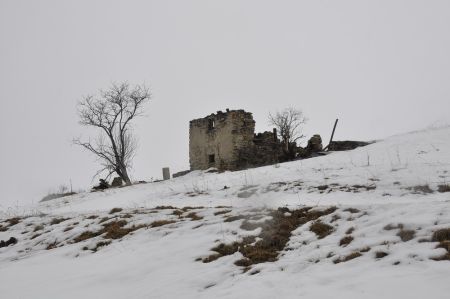 Ruine sur l’alpage des Terreaux