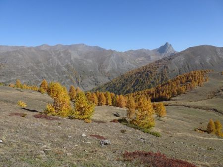 En basculant de l’autre côté de la Collette de Gilly