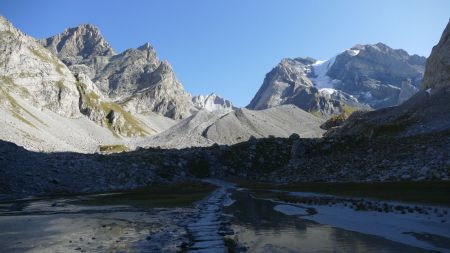 Mais c’est tellement beau qu’on peut comprendre la surfréquentation.