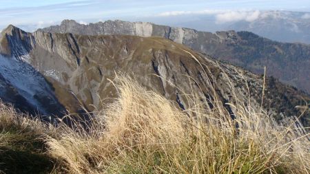 De la Pointe des Arces, vue sur la Dent d’Arclusaz, au second plan.