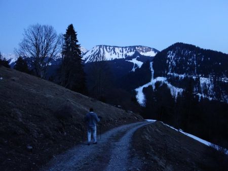 Retour avec la nuit...