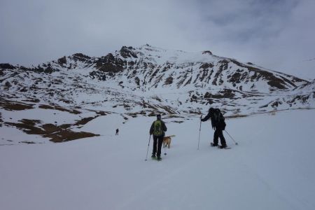 Montée vers le lac , on devine son verrou