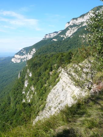 Versant ouest du Revard depuis la crête au niveau du Malpassant.