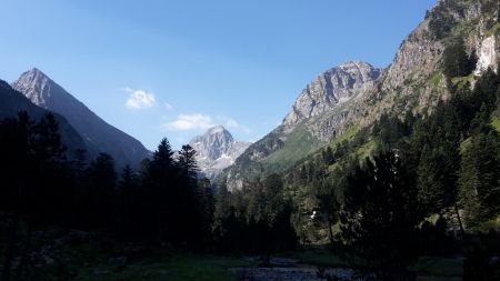 Vallée du Lutour et Pic de Labas (2946m) en fond.