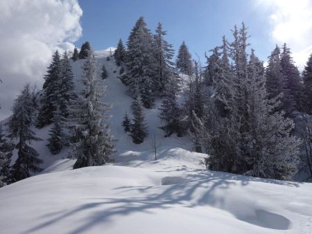 Petit raidillon de la crête.