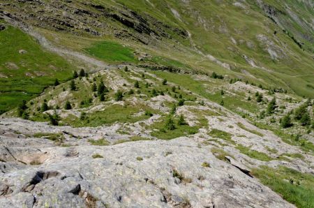 La croupe s’oriente Nord-Ouest