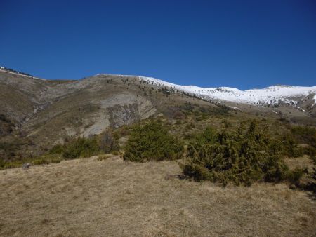 La Serre des Moures. La montée est évidente.