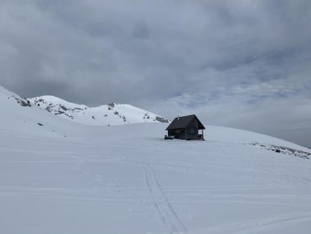 Cabane pastorale à l’aller... au retour «resto» d’altitude pour le casse-croute !