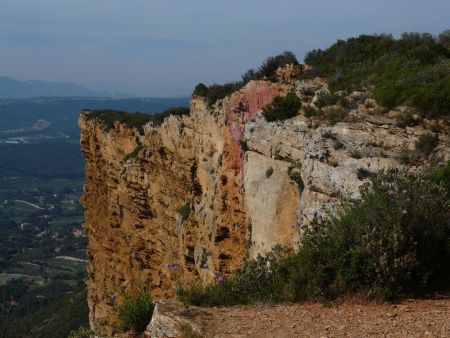 Falaises colorées.