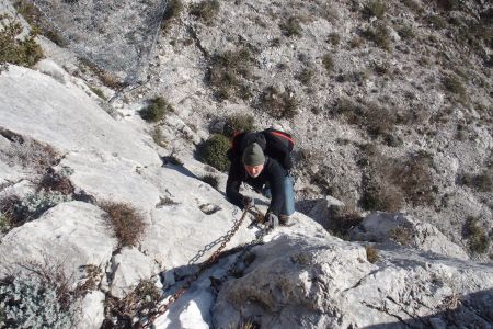 Le passage chainé qui succède à la vire