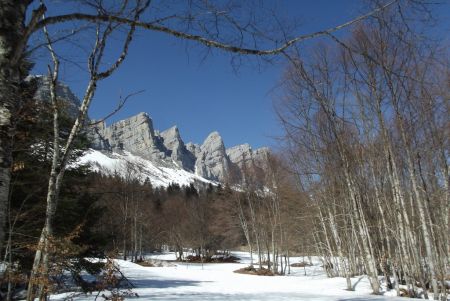 Vue arrière sur les Rochers du Playnet