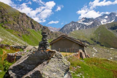 Cairns sculptés aux Chalets d’Amont