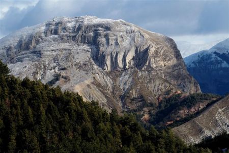 Coup d’œil en arrière sur la Cloche de Barles