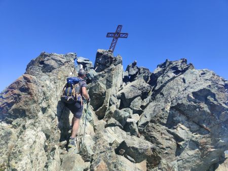 La partie sommitale est très minérale