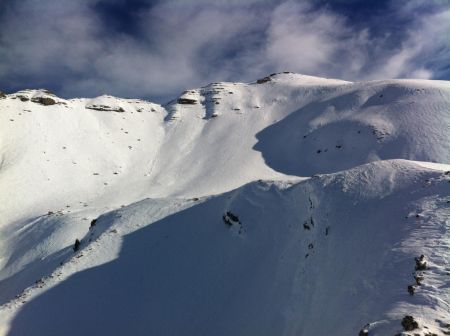 Montagne du Crachet 2473 m (1er plan)