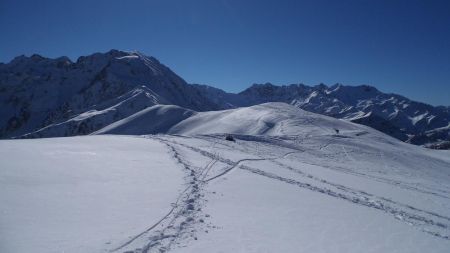 Au centre, cairn sommital(2096m)