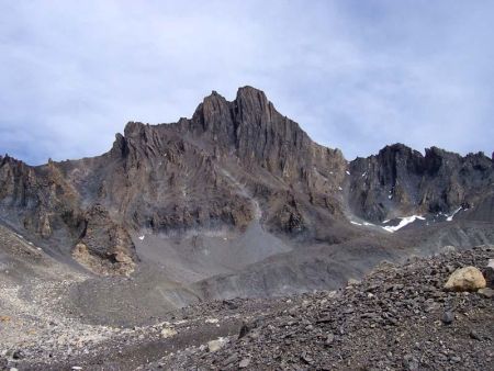 A l’extrème gauche le Col de la Dent Parrachée