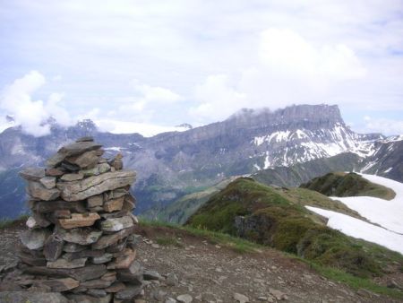 Du sommet de l’Aiguillette des Houches, les Rochers des Fiz