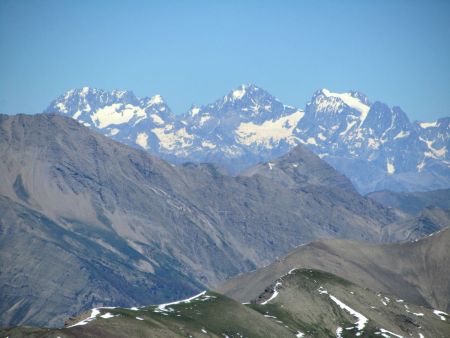 Zoom vers les Ecrins.