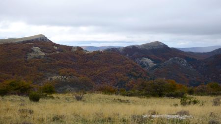 Le sommet ouest de la montagne de Mare, et celle du Pied du Mulet