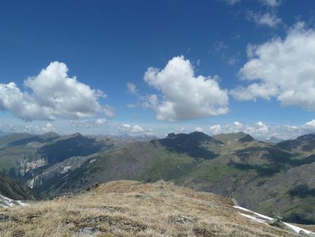 Le Mt-Jovet, le Roc du Bécoin, la Pointe du Tougne, la Roche de Mio.