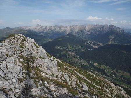 Sommet du mont Lachat et Aravis nord.