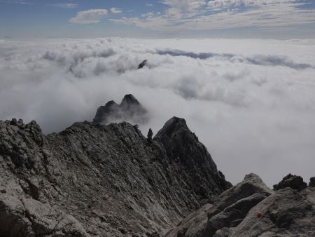 Pas grand chose d’autre ne dépasse le la chaîne des Aravis, ni du reste des préalpes d’ailleurs.