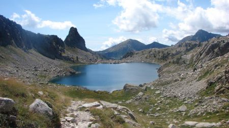 Dans la descente, on se rapproche du Lac Nègre