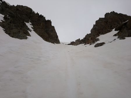 Quand même une large pente ce couloir