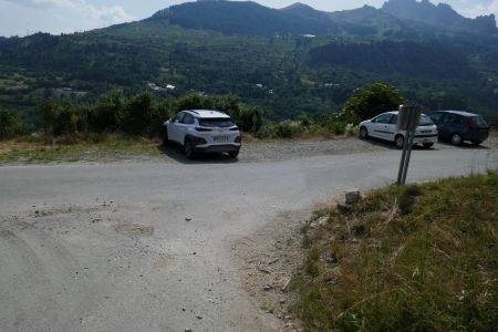 Le départ des randonnées (parking.)