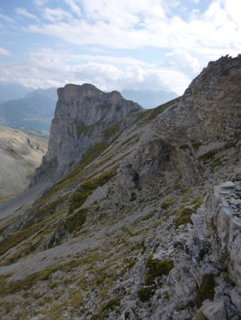 Le versant nord avec vue sur Roche Courbe.