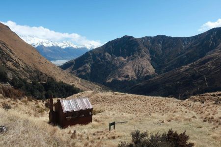 Hut historique sur le chemin de Heather Jock Hut