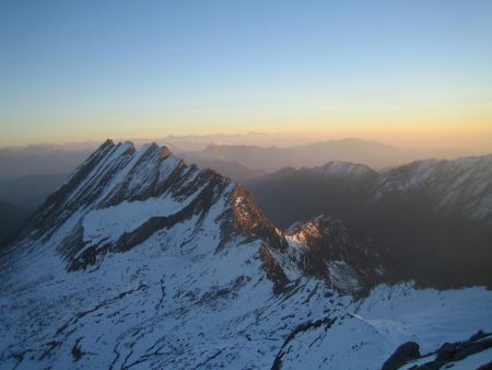 Du Pain de Sucre, lever de Soleil sur la Taillante.